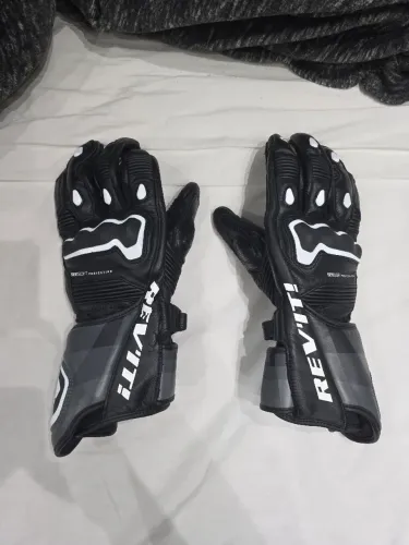 Luva Rev'it! Quantum 3