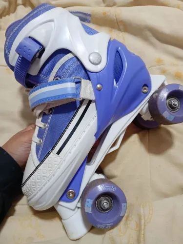 Patins roxo usado de 3 a 5 vezes 