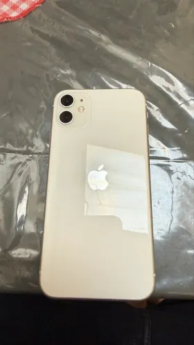 iPhone 11 64