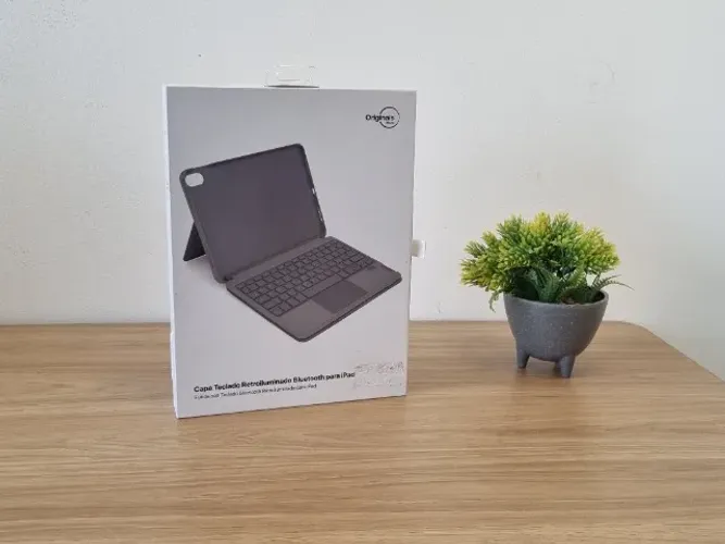 Capa para Teclado Retroiluminado para iPad 10ª | Bluetooth | Cinza