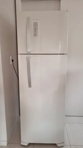Geladeira frost free Electrolux 340l