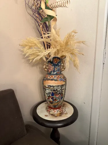 Vaso de porcelana chinesa pintado à mão