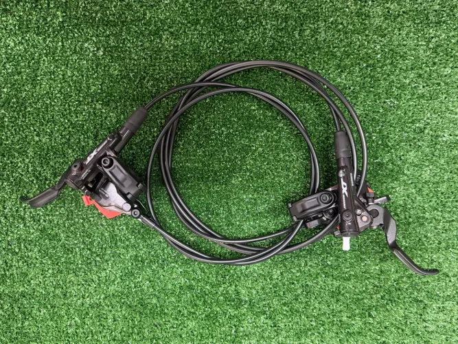 Freio Shimano XT M8100 (Novo)