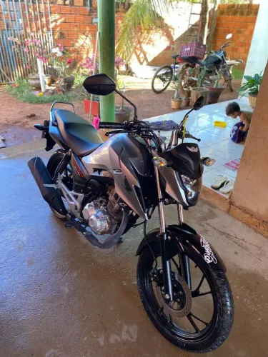 troco moto por carro!