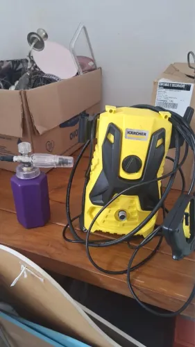 Lavadora Karcher Compacta e Snowfoam Zacs