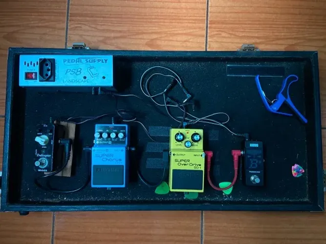 VENDO: super overdrive SD1 - 350,00 super chorus CH1 - 350,00