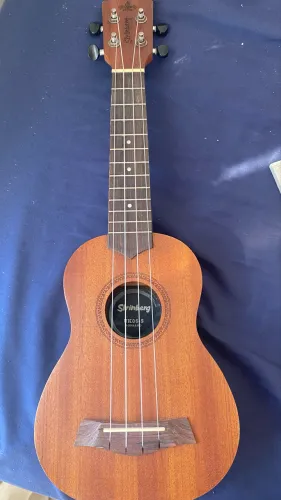 Vendo ukulele ótimo estado