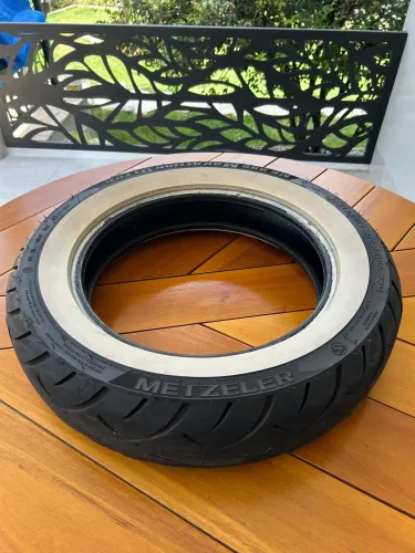 Pneu faixa branca 150/80/16