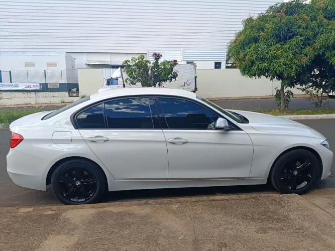 BMW 320I A 2.0 Turbo/activeflex 16V 184cv 4P 2015
