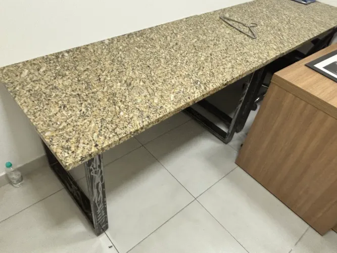 Mesa de granito 4cm - 1,40 x 0,60 - Oportunidade