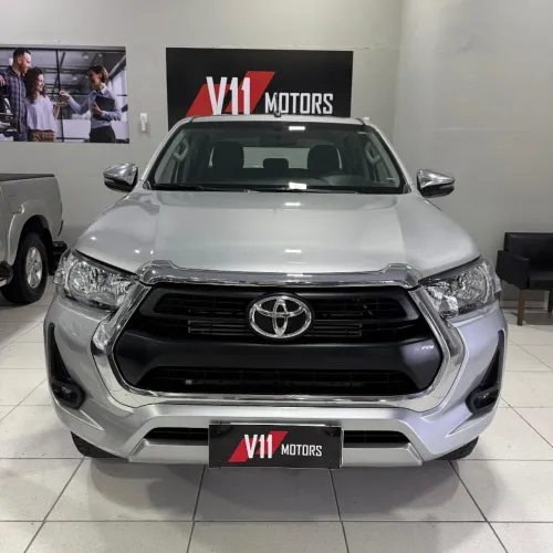 Toyota Hilux CD SR 4X4 2.8 TDI Diesel Aut. 2025