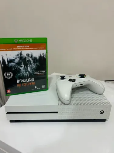 Xbox 1TB menos de 3 meses de uso One S