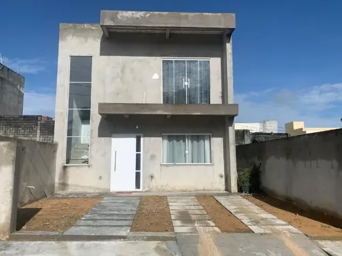 Casa em condomínio fechado
