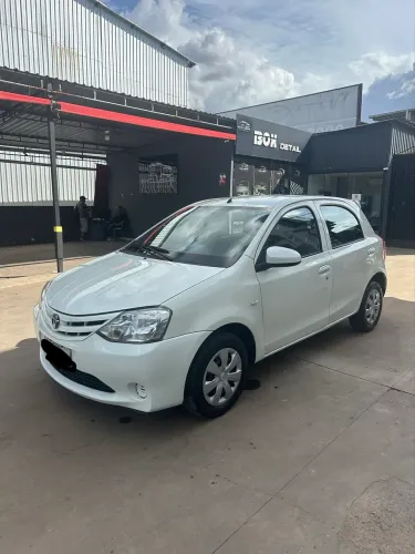 Toyota Etios X 1.3 Flex 16V 5P Mec. 2016