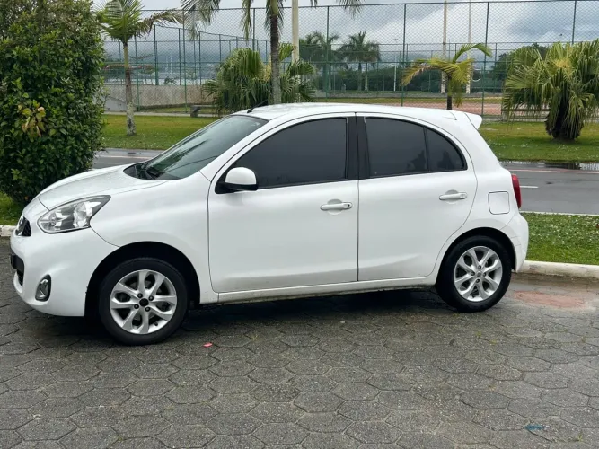 Nissan March SV 1.0 12V Flex 5P 2018