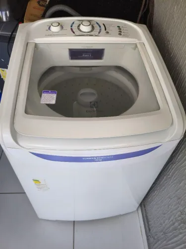 Máquina de Lavar Roupas Electrolux 15Kg