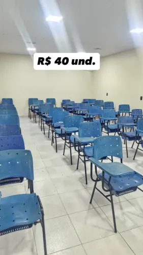 Cadeira escolar