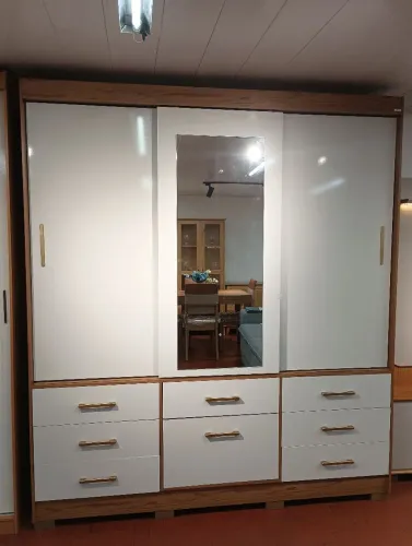Guarda Roupa 03pts Deslizantes / 07 Gavetas Luiza 100%MDF.