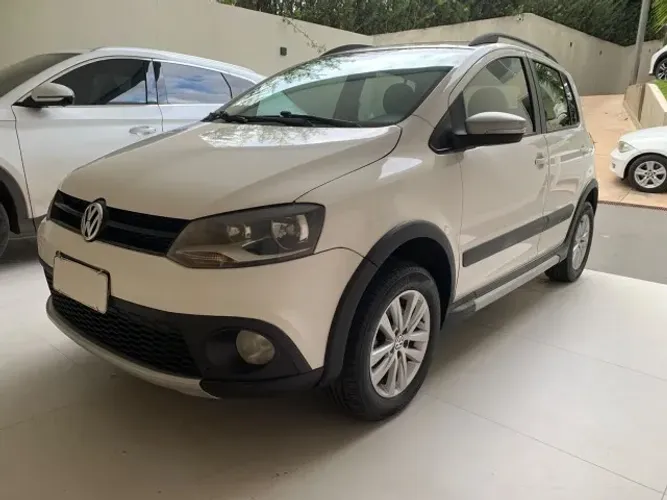 Volkswagen Crossfox I Motion 1.6 MI T. Flex 8V 5P 2014