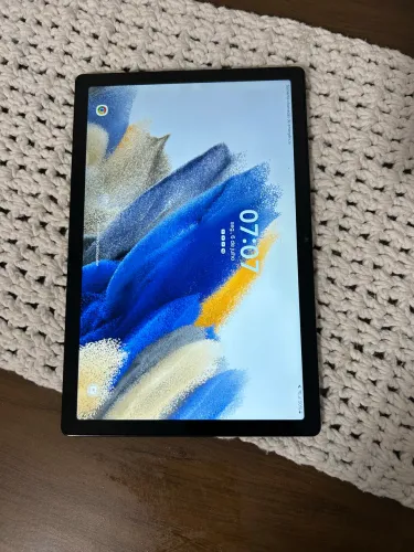 Tablet Samsung A8