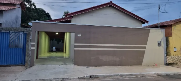 Alugo casa 03 quartos, Bairro Novo Horizonte, em Canaã dos Carajás