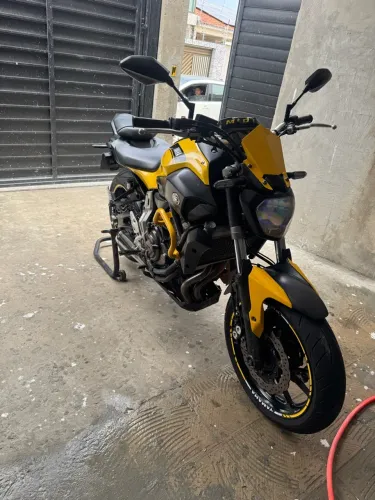 MT 07 2017 / 32.500km apenas