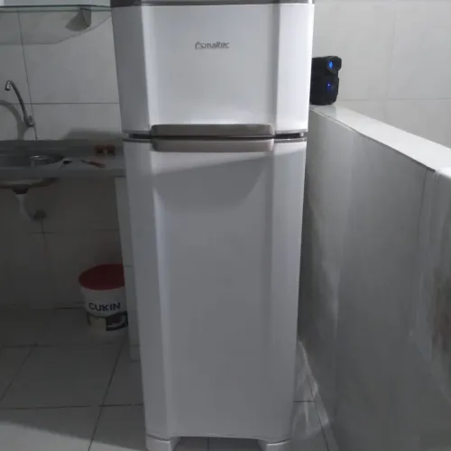 GELADEIRA SEMINOVA