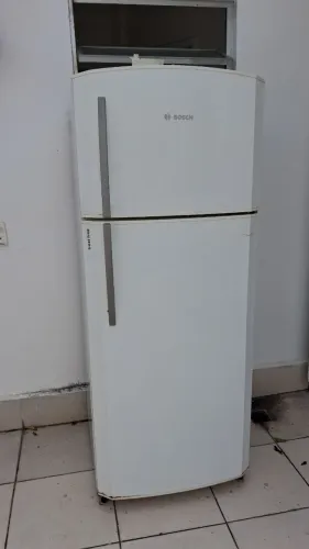 Geladeira BOSCH Frost Free 400 Litros