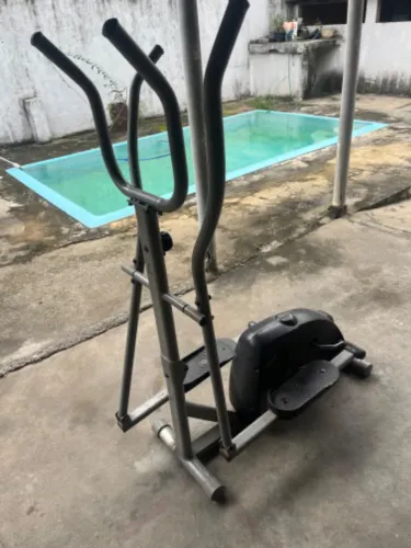 Elíptico Caloi para Exercícios