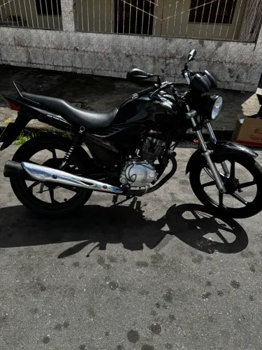 Fan 150 bem conservada