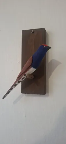 Pássaros em madeira