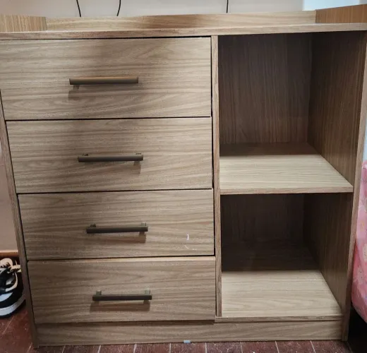 Cômoda 4 gavetas