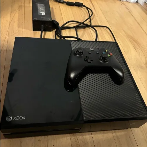 XBOX ONE FAT 500GB - VENDO OU TROCO