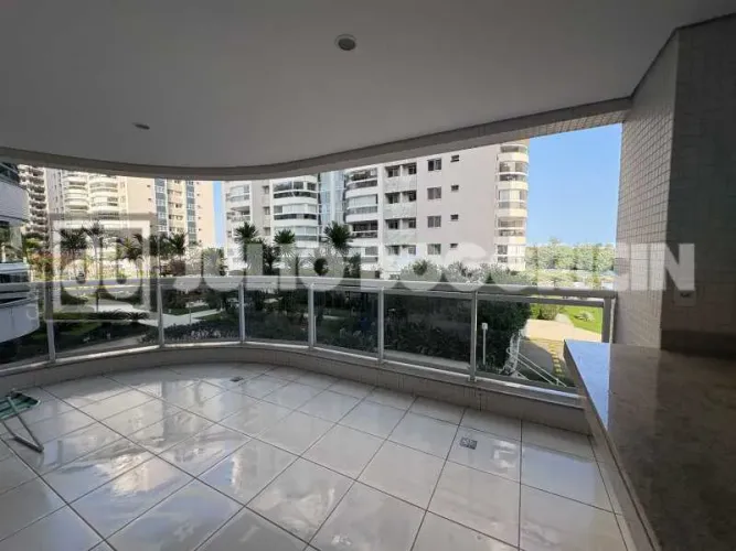2 Quartos | 85m² | Suíte | Varanda | Sol da Manhã | Vazio | Viure Ilha Pura