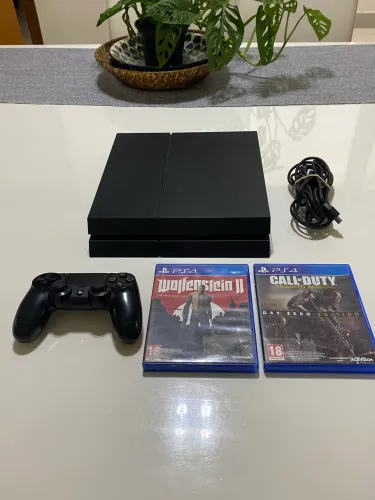 Ps4 com 1 controle e 2 jogos, não aceito ofertas ?