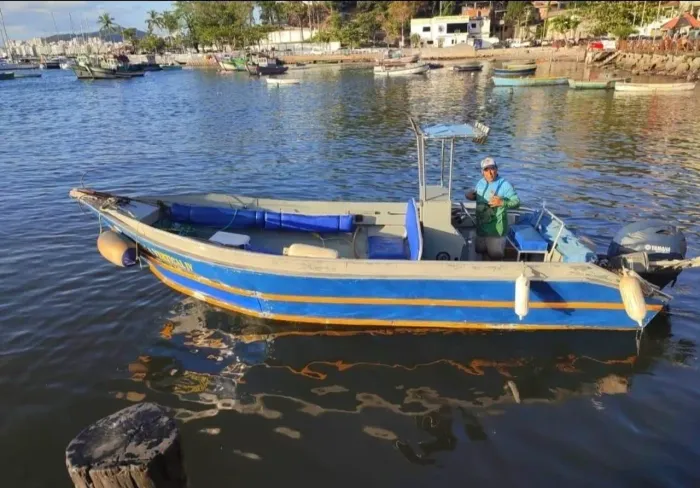 Lancha Alumínio Motor Yamaha 90 hp revisado
