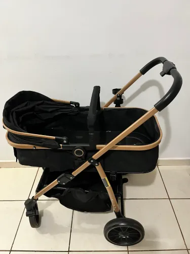 Carrinho 3 em um acompanha bebê conforto