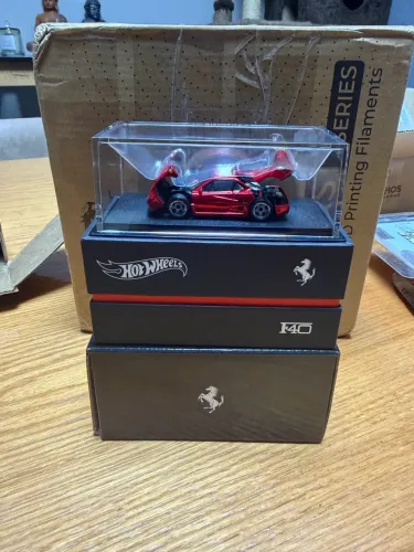 FERRARI F40 RLC
