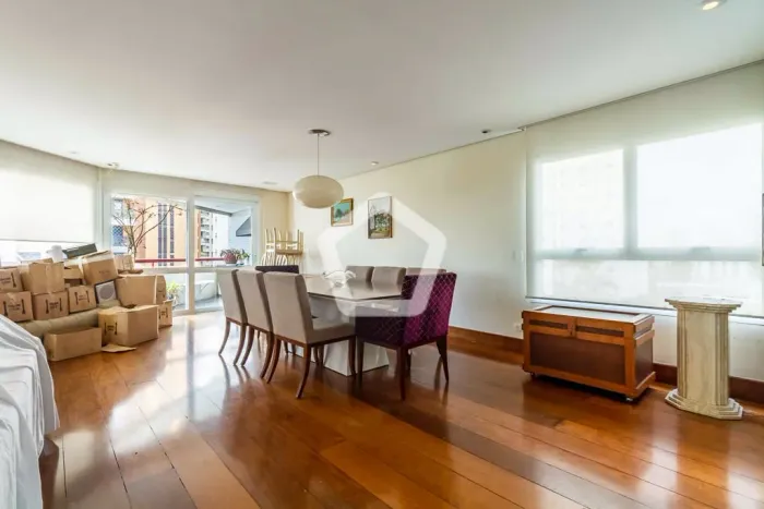 Apartamento em Panamby