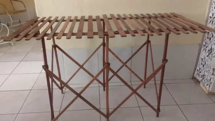 Mesa desmontável portátil