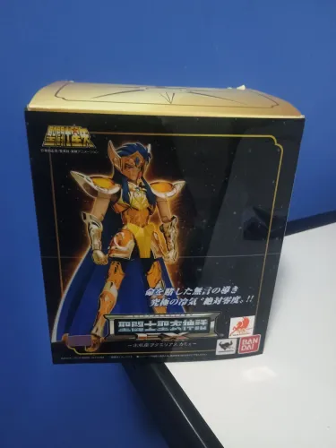 Boneco Cavaleiros Do Zodíaco Camus de Aquário Ex Bandai Novo