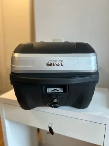 Baú Givi 33 Litros Excelente