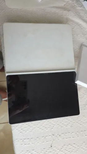 Tablet samsung s9 fe.