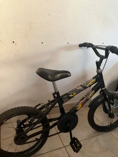 Bicicleta infantil usada