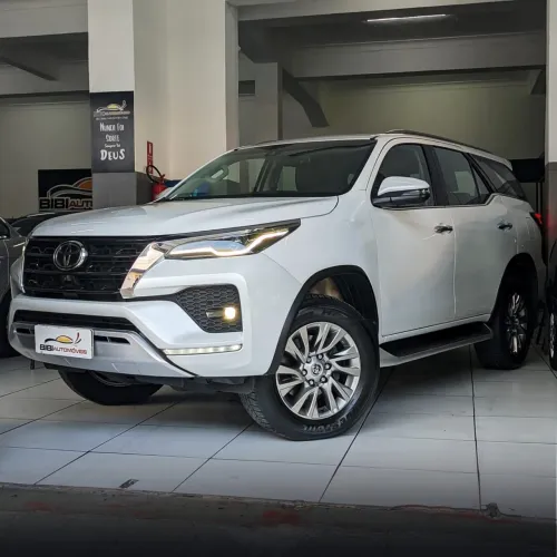 Toyota Hilux SW4 SRX 4X4 2.8 TDI 16V Dies. Aut. 2023