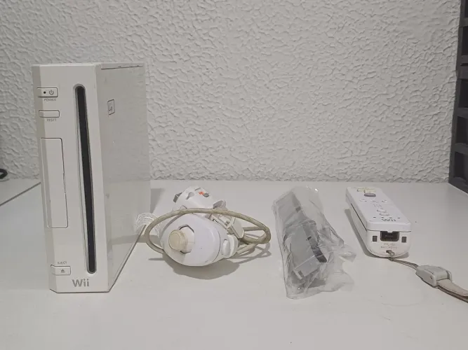 Nintendo Wii - Com Avarias