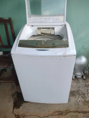 Máquina de lavar roupa Brastemp/com defeito