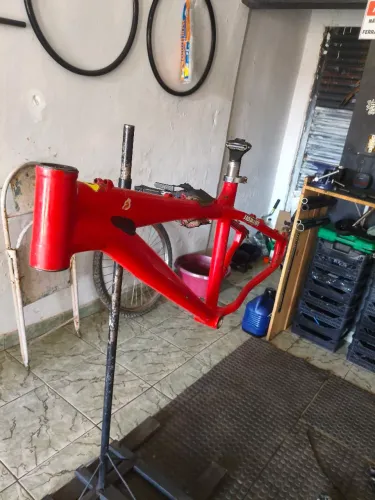 Quadro Voltec Slalom X-1 repintado