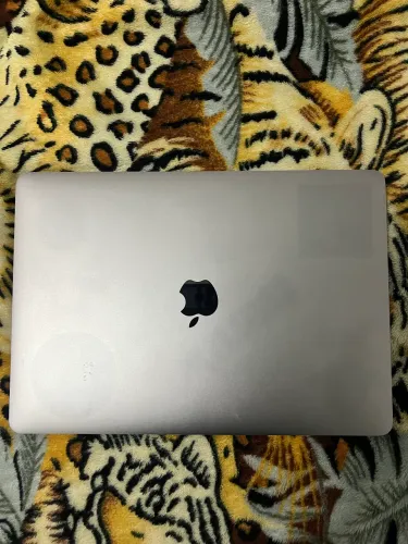 MacBook Pro 2016 (tela ruim) 