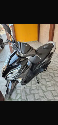 Honda elite ano 2022 IPVA 2026 pago, pneus novos